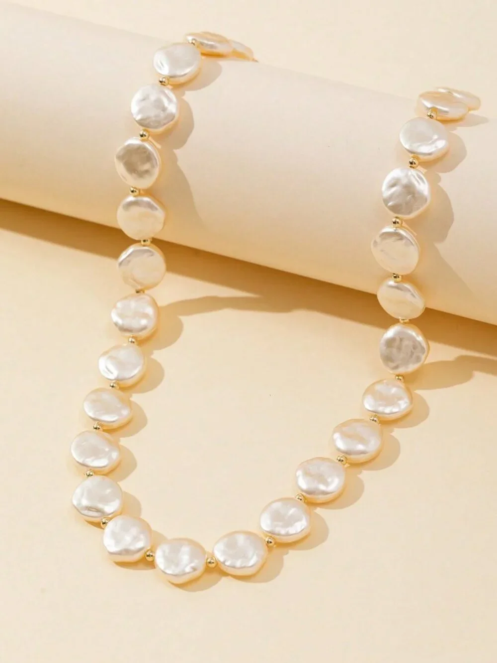 Beige Elegant Women's Asymmetrical Pearl Bead Decor Necklace